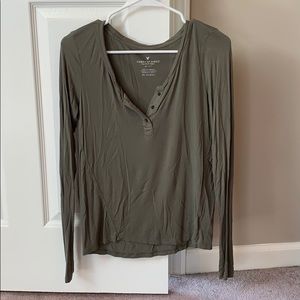 AE green top